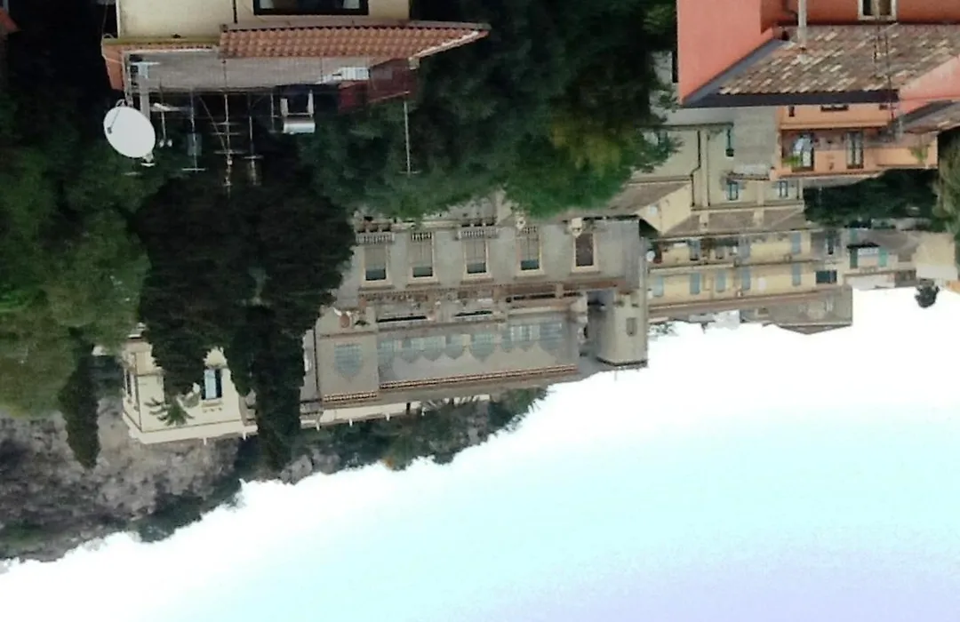 Il Cielo Sopra Daire Taormina